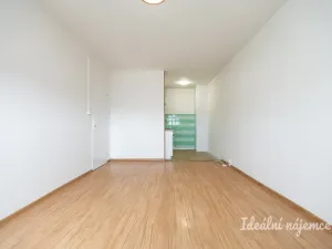 Pronájem bytu 2+kk, Praha - Petrovice, Lessnerova, 43 m2