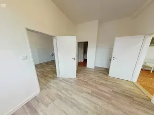 Pronájem ordinace, Ostrava - Poruba, Francouzská, 87 m2