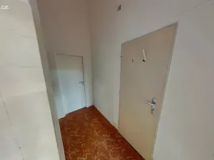 Pronájem ordinace, Ostrava - Poruba, Francouzská, 87 m2