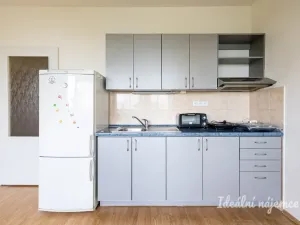Pronájem bytu 1+kk, Praha - Troja, Lešenská, 26 m2