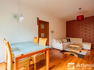 Pronájem bytu 2+kk, Praha - Smíchov, Na Císařce, 49 m2