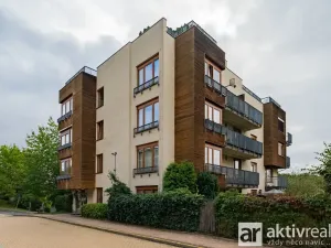 Pronájem bytu 2+kk, Praha - Smíchov, Na Císařce, 49 m2