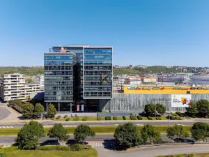 Pronájem kanceláře, Praha - Libeň, Českomoravská, 739 m2