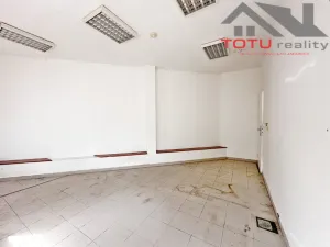 Pronájem garáže, Jaroměř, Hradecká, 45 m2