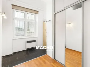 Pronájem bytu 1+1, Praha, Rybalkova, 46 m2