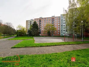 Prodej bytu 1+1, Plzeň - Severní Předměstí, Komenského, 33 m2