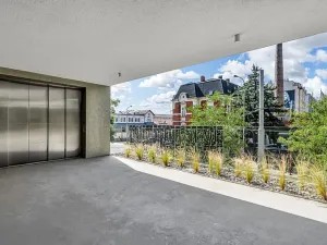 Prodej bytu 4+kk, Praha - Holešovice, Komunardů, 181 m2