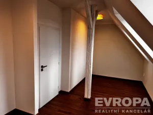 Prodej bytu 2+kk, Liberec - Liberec I-Staré Město, Vzdušná, 69 m2
