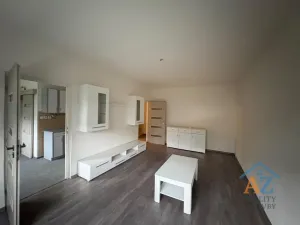 Pronájem bytu 2+1, Chomutov, 17. listopadu, 62 m2