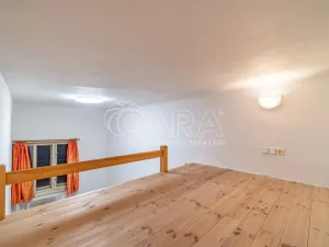 Pronájem bytu 1+kk, Dřevohryzy, 27 m2