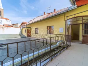 Pronájem bytu 1+kk, Dřevohryzy, 27 m2