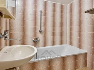 Prodej bytu 2+kk, Praha - Háje, Tatarkova, 44 m2