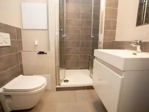 Pronájem bytu 1+kk, Jindřichův Hradec, sídliště U Nádraží, 26 m2