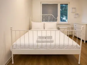 Pronájem bytu 1+kk, Jindřichův Hradec, sídliště U Nádraží, 26 m2