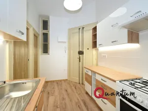 Pronájem bytu 1+kk, Praha - Vršovice, Mexická, 37 m2