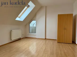 Pronájem bytu 3+kk, Brno - Královo Pole, Högrova, 109 m2