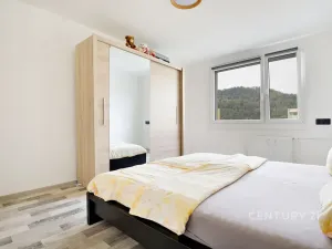Prodej podílu bytu 3+1, Děčín, Kosmonautů, 79 m2