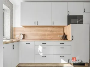 Pronájem bytu 1+kk, Žacléř, Rýchorské náměstí, 36 m2