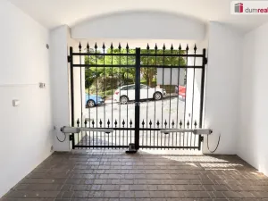 Prodej garáže, Praha - Vršovice, Holandská, 14 m2