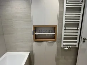 Pronájem bytu 2+kk, Praha, Sedlářova, 52 m2