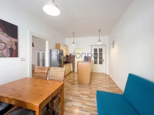 Prodej bytu 2+kk, Praha, U smaltovny, 51 m2