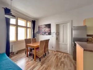 Prodej bytu 2+kk, Praha, U smaltovny, 51 m2