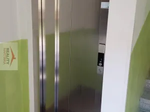 Pronájem bytu 2+1, Valašské Meziříčí - Krásno nad Bečvou, Sklářská, 56 m2