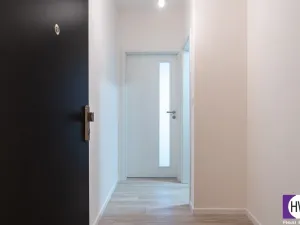 Prodej bytu 1+kk, Praha, Mladoboleslavská, 29 m2