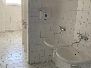 Pronájem kanceláře, Praha - Uhříněves, Přátelství, 70 m2