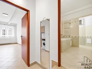 Pronájem bytu 2+kk, Pardubice, Pernerova, 55 m2