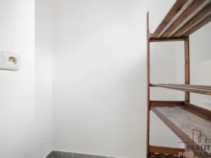 Pronájem bytu 2+kk, Pardubice, Pernerova, 55 m2