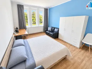Prodej bytu 3+kk, Plzeň - Jižní Předměstí, náměstí Míru, 73 m2