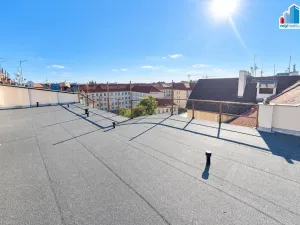 Prodej bytu 3+kk, Plzeň - Jižní Předměstí, náměstí Míru, 73 m2