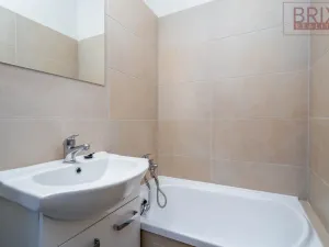 Prodej bytu 1+kk, Praha, Vavřenova, 28 m2
