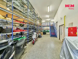 Pronájem výrobních prostor, Dubenec, 453 m2