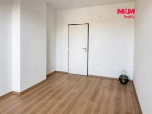 Pronájem bytu 1+1, Pardubice - Zelené Předměstí, Benešovo náměstí, 39 m2