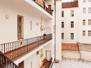 Pronájem bytu 1+1, Praha - Žižkov, Prokopova, 48 m2