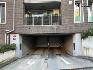 Pronájem garážového stání, Praha - Smíchov, Švédská, 12 m2