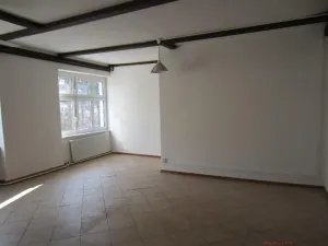 Pronájem bytu 1+kk, Zlín, Štefánikova, 45 m2
