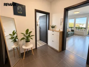 Prodej bytu 2+kk, Praha - Hloubětín, Modrého, 57 m2