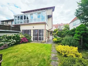 Prodej činžovního domu, Praha - Řepy, Doubravínova, 330 m2