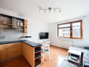 Prodej bytu 2+kk, Praha - Zbraslav, Neumannova, 42 m2