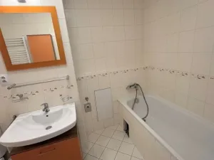 Pronájem bytu 2+kk, Praha - Vysočany, Poděbradská, 50 m2