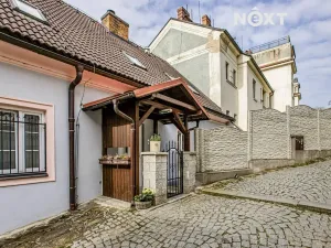 Prodej ubytování, Hluboká nad Vltavou, nám. Čsl. armády, 533 m2
