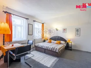 Prodej ubytování, Deštné v Orlických horách, 590 m2