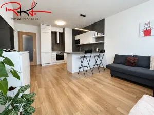 Pronájem bytu 2+kk, Praha, Stočesova, 59 m2