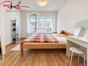 Pronájem bytu 2+kk, Praha, Stočesova, 59 m2