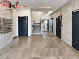 Pronájem bytu 2+kk, Praha, Stočesova, 59 m2