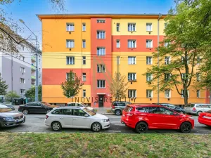 Pronájem bytu 1+kk, Plzeň, Guldenerova, 42 m2