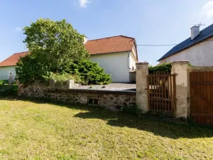 Prodej rodinného domu, Měrunice - Žichov, 140 m2